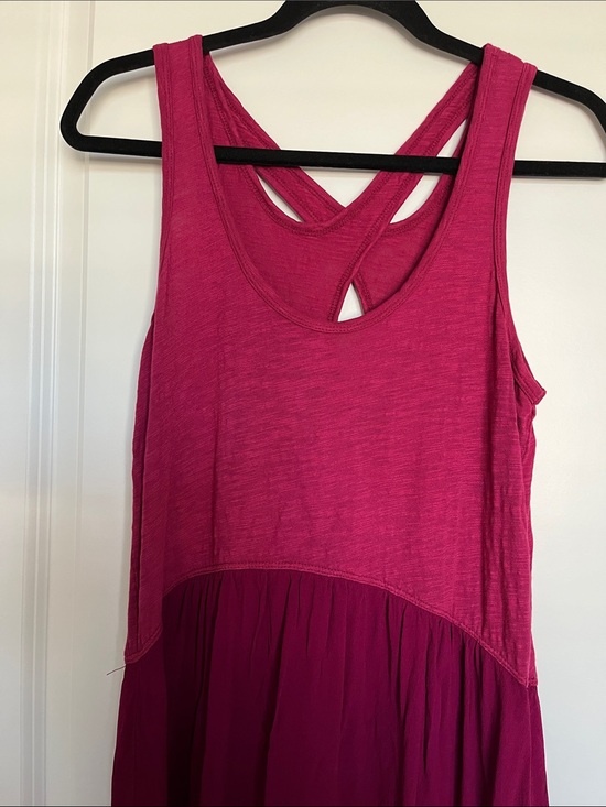 Left Of Centre Dresses & Skirts - Women's Fuchsia Midi Dress - Sleeveless Crossback